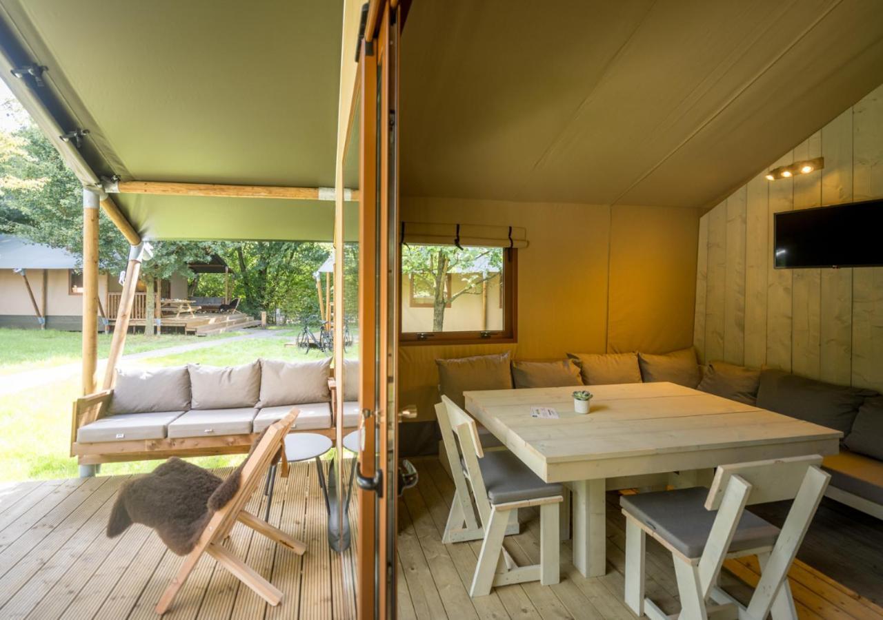 Отель Urban Gardens Ieper Экстерьер фото